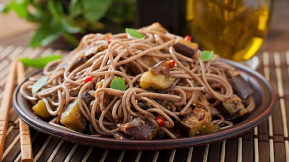 Estos fideos son saludables y se hacen en muy poco tiempo.