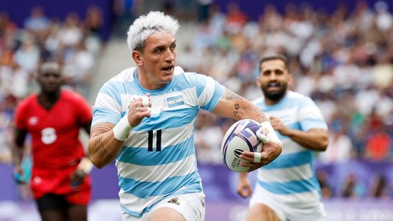 Luciano Gonzalez of Argentina in action during the Men Pool B Match match Argentina vs Kenya of the Rugby Sevens competitions in the Paris 2024 Olympic Games, at the Stade de France in Saint Denis, France, 24 July 2024. (Francia, Kenia) EFE/EPA/YOAN VALAT