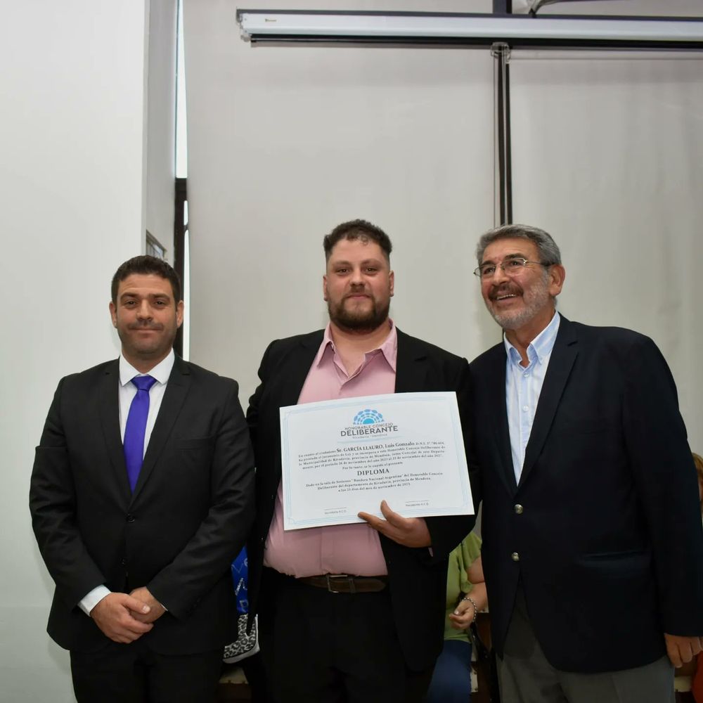 Ricardo Mansur, intendente de Rivadavia de licencia, junto al remplazante, Luis García Llauró y el actual funcionario de seguridad Hernán Amat.