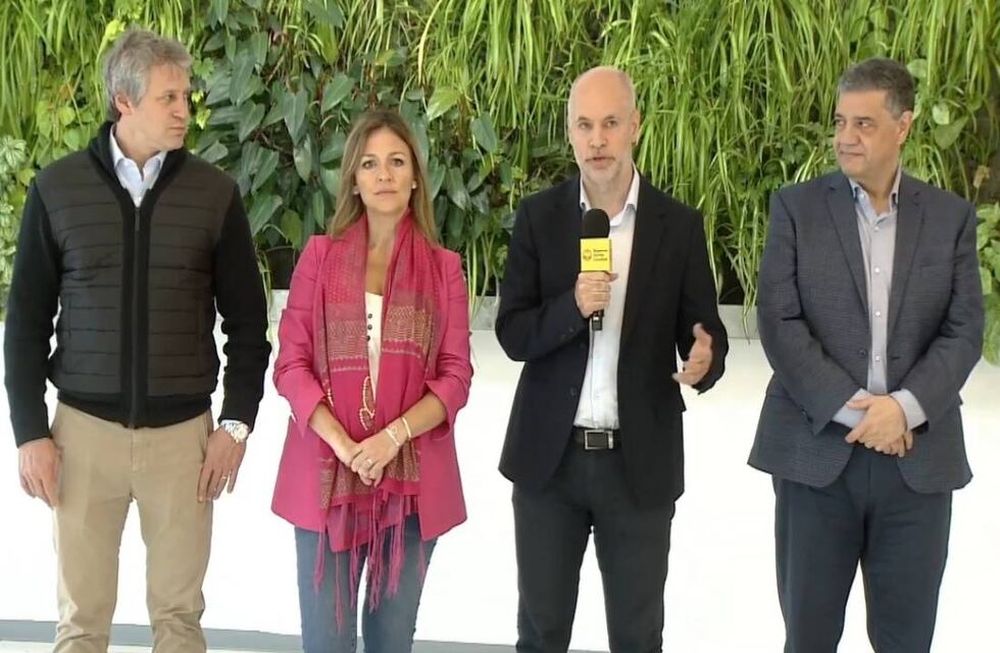 El jefe de Gobierno porteño brindó una conferencia de prensa junto a la ministra de Educación, Soledad Acuña; al jefe de Gabinete, Felipe Miguel; y al ministro de Gobierno, Jorge Macri.