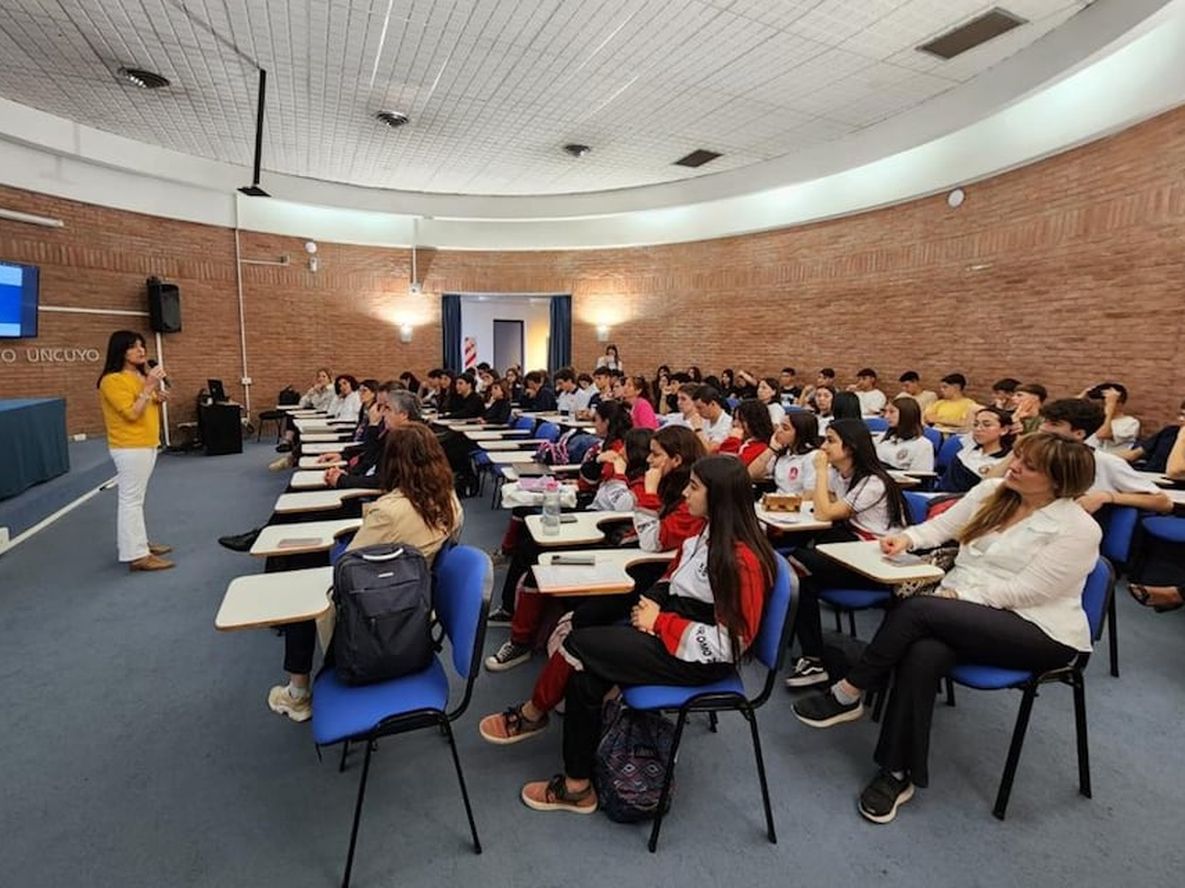 La Directora General de educación secundaria María Ana Barrozo. Foto: UNCuyo
