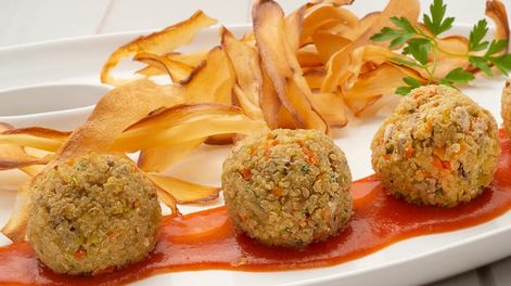Los Andes | Así se hacen unas ricas albondigas de verduras.