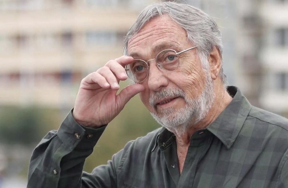 Con lágrimas en los ojos, Luis Brandoni convocó a un banderazo contra el gobierno