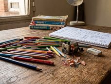 Los lápices de colores le dan un toque personal a distintos espacios de casa. Los lápices de colores le dan un toque personal a distintos espacios de casa.