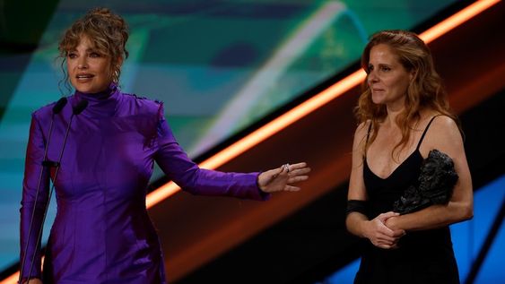 dolores fonzi se consagro en los premios goya y apunto contra javier milei: que dijo del presidente
