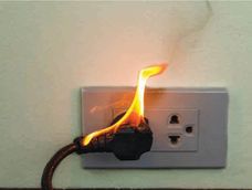 Es indispensable revisar el estado de cada dispositivo eléctrico cada cierto tiempo.