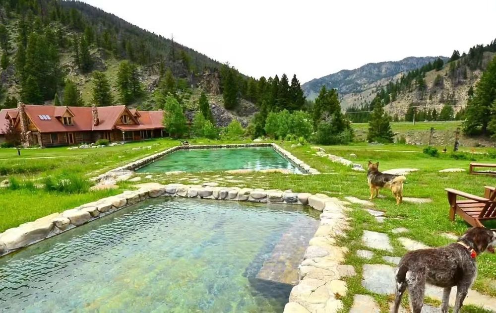 En 1981, compró un rancho de 52 hectáreas, lo restauró durante 20 años y terminó vendiéndolo por US$4 millones.