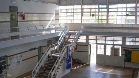 En lo que va de 2022 han iniciado obras de arreglos en unas 180 escuelas de Mendoza