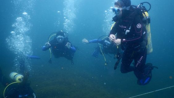 El Parque Subacuáticos Las Grutas nos propone bucear por el interior de un arrecife artificial donde se hallan hundidos barcos pesqueros emblemáticos de la zona, dispuestos para que la actividad pueda desarrollarse con seguridad y buena luminosidad. Foto: archivo.