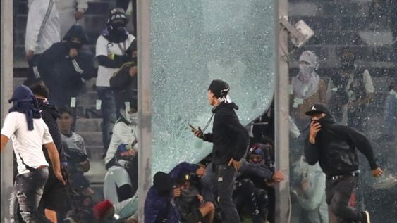 Dos muertos en la previa del partido entre Colo Colo y Fortaleza por Copa Libertadores