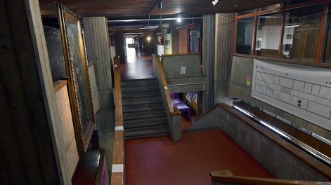 Los Andes | Comenzó el  paro en las escuelas, facultades y unidades académicas de la  Universidad Nacional de Cuyo anunciado por  Fadiunc  y hasta el sábado 1 de abril).Facultad de Ciencias PolíticasFoto : Orlando Pelichotti