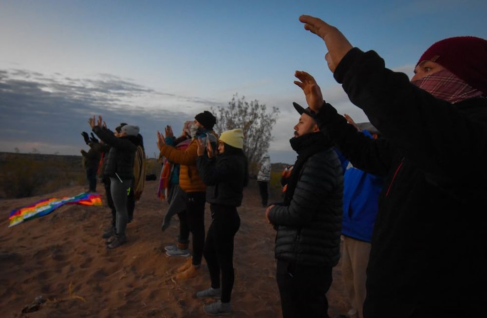 El paisaje único de la Reserva Natural Telteca y los Altos Limpios, fue sede del ritual Inti Raymi. Danza, música y una cálida ceremonia, recibieron un nuevo ciclo marcado por los primeros rayos de sol.