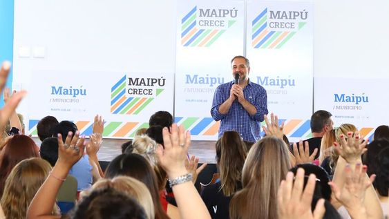 Maipú fue reconocido por su apoyo en capacitaciones a jóvenes. Foto: Prensa Maipú