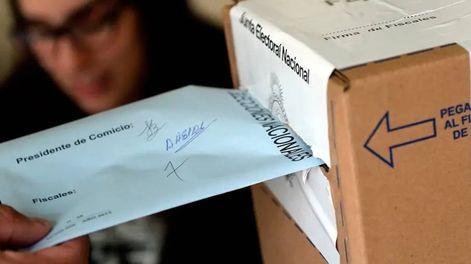 Los Andes | Los electores ponen más que una boleta en el sobre: en una votación cargada de emociones hablan de temor, incertidumbre, desazón y esperanzas