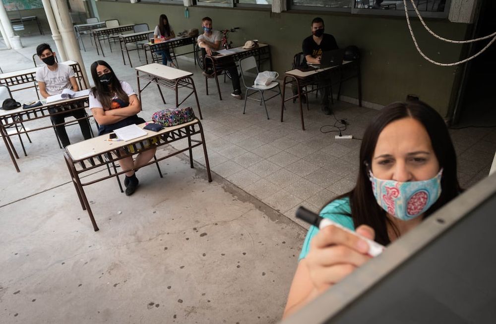 Escuela 4-148 Manuel Belgrano. Ignacio Blanco / Los AndesUltimos días de clases y exámenes para alumnos que quieren hacerlo en forma presencial.