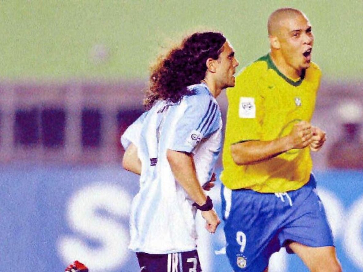 Un día como hoy de 2004: Ronaldo, la pesadilla de Argentina