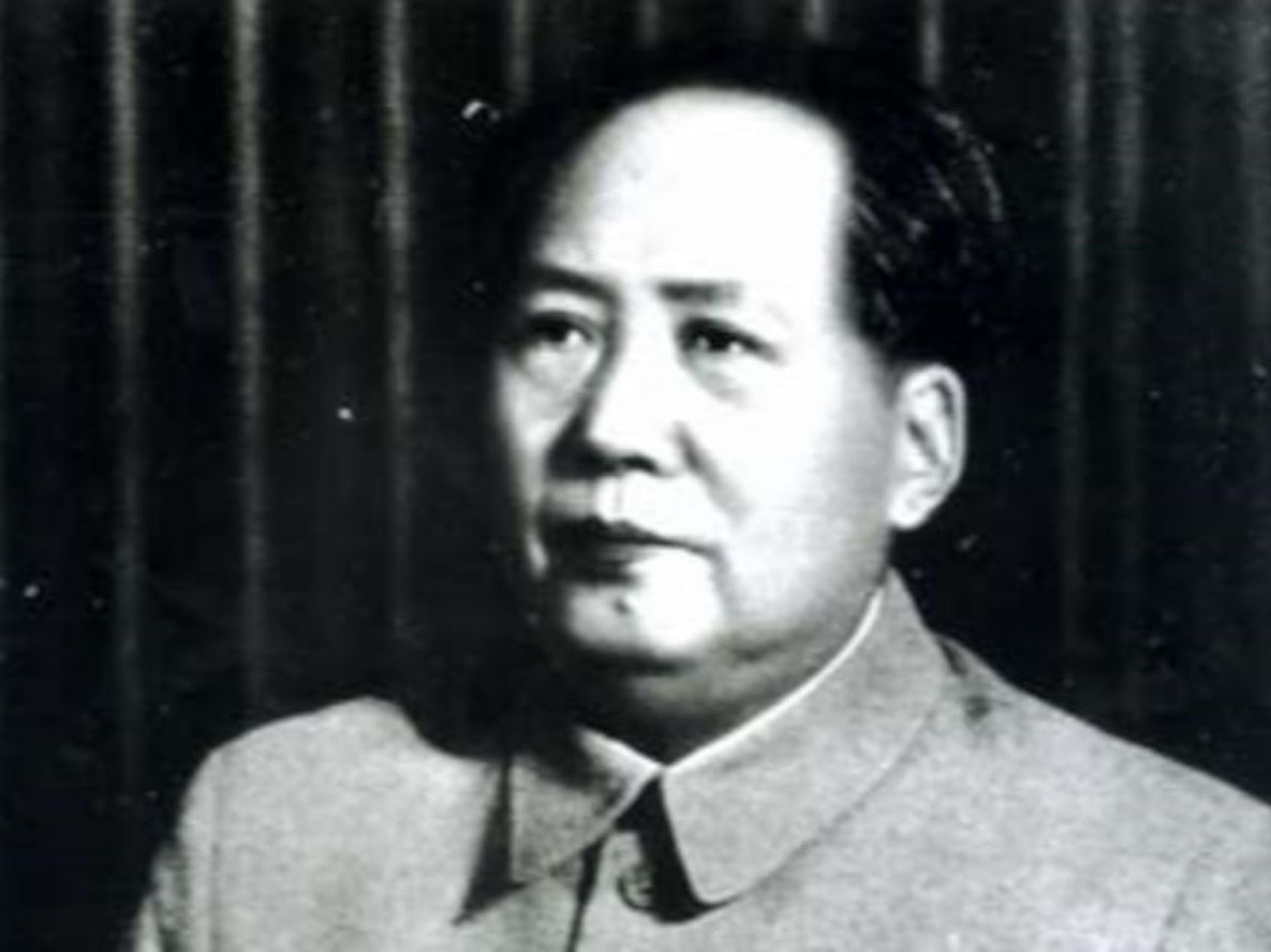 La Cina è vicina (la China está cerca) - Por Carlos Salvador La Rosa