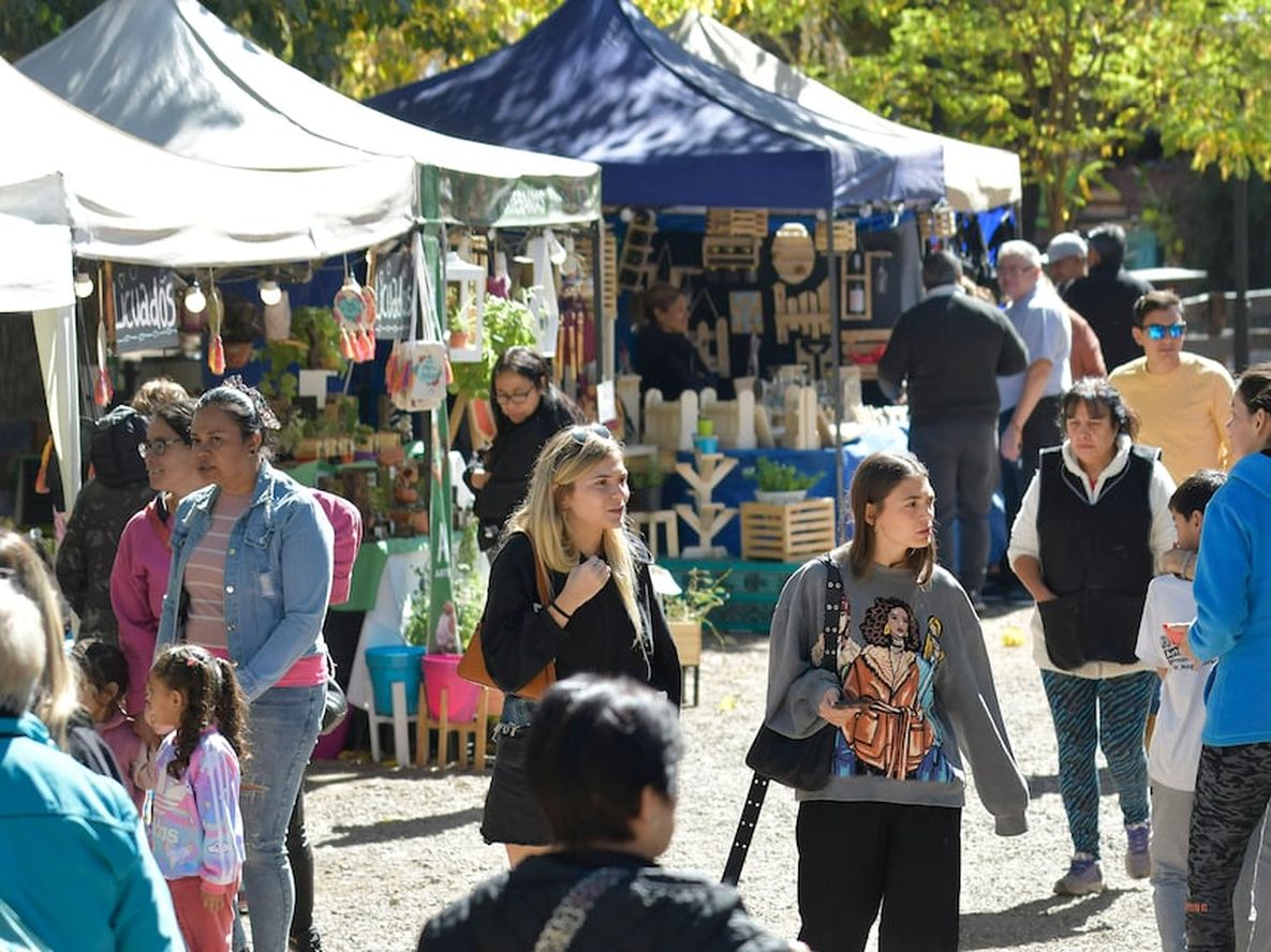 Los prestadores turísticos ofrecerán descuentos para la temporada baja, previa a las vacaciones de invierno. Foto: Orlando Pelichotti / Los Andes