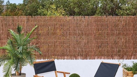 La instalación del separador de PVC es simple y lleva minutos en colocarla.