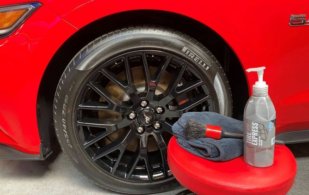 Es una técnica sencilla pero efectiva, ideal para quienes desean mantener su auto cuidado sin gastar de más.