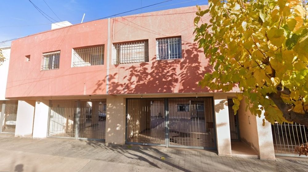 El crimen del hombre de 31 años hallado asesinado en Guaymallén ocurrió en un complejo de departamentos ubicado en calle Rodríguez Peña al 800 en Villa Nueva.