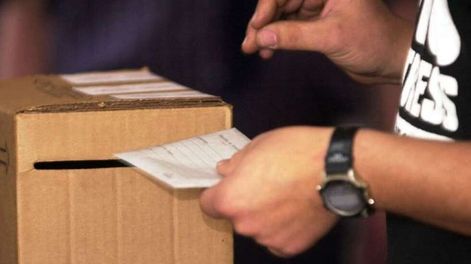 El problema del déficit público - Por Enrique Quesada