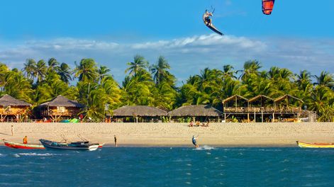 El tranquilo pueblito de Brasil con dunas y lagunas: un lugar soñado de arena blanca y cielos despejados