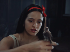 rosalia deja en shock a sus fans con berghain, una cancion operistica que rompe todos los moldes de la industria
