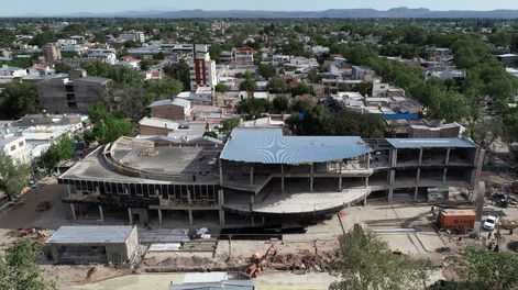 Avanza la obra en la ex terminal de San Rafael.