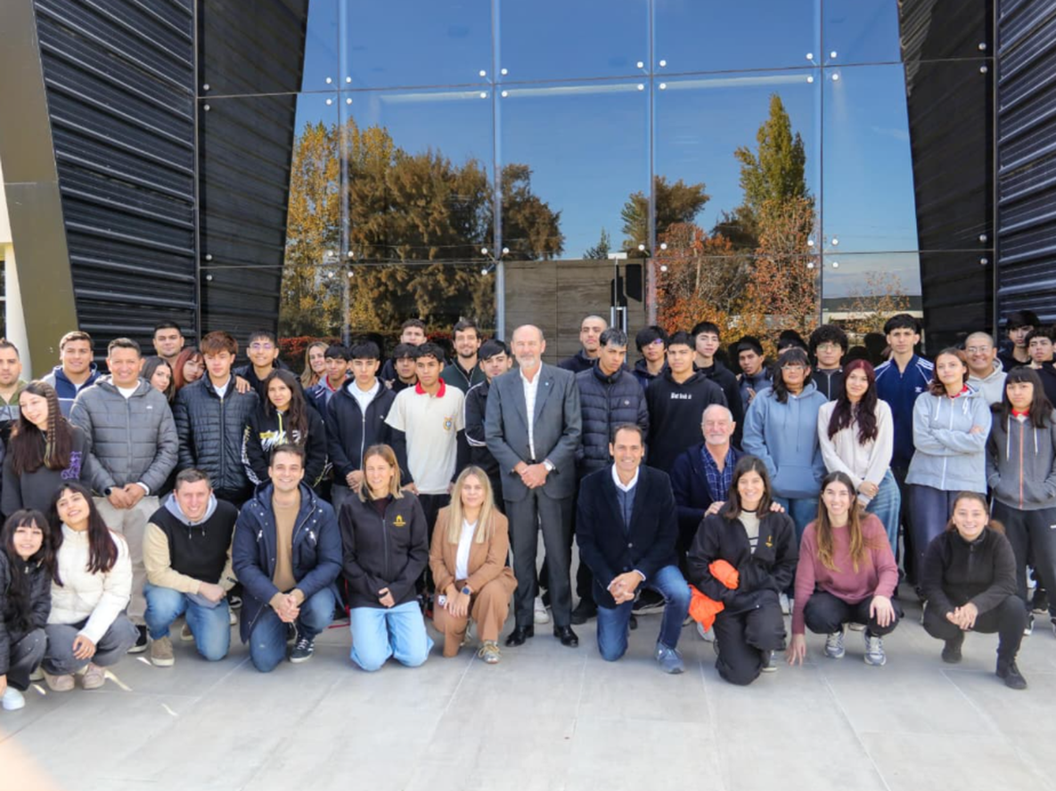 Estudiantes de escuelas técnicas participaron desde Mendoza del lanzamiento de Industria Inspira 2026. Fotos: Daniel Caballero