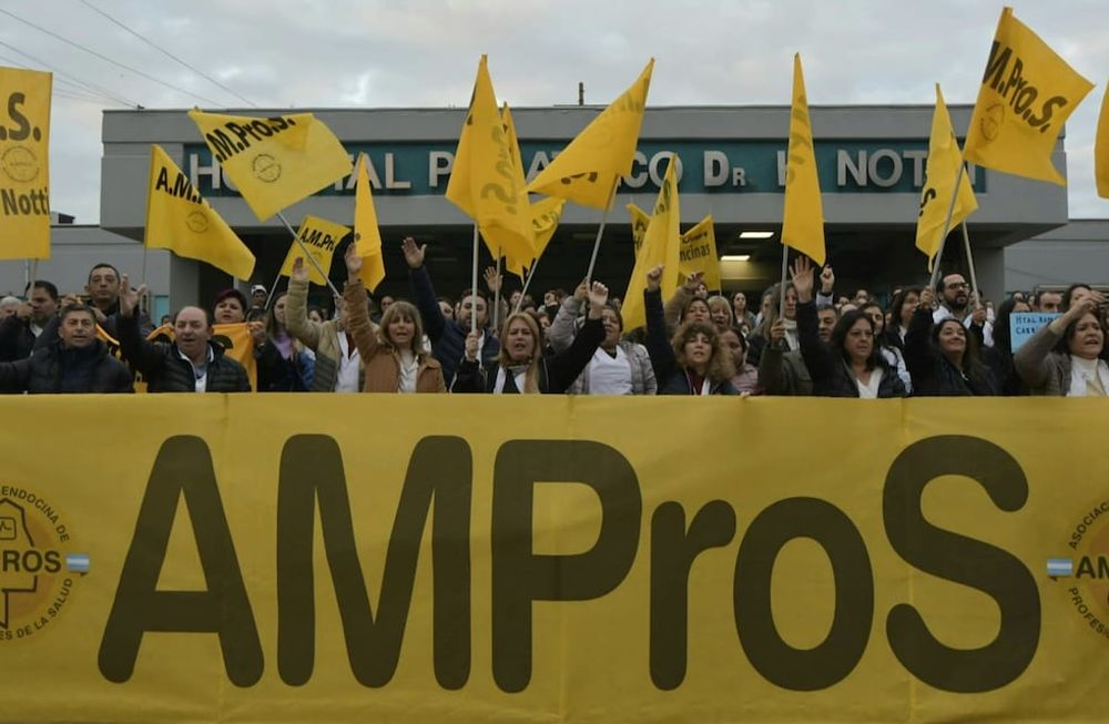 Ampros, con fuertes críticas al Gobierno. Orlando Pelichotti / Los Andes