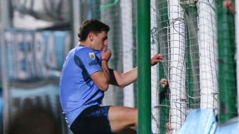 Los Andes | Daniel Barrea, sería nueva incorporación de Godoy Cruz, festeja su gol ante Claypole, por la Copa Argentina. Ganó Belgrano 1-0 en Junín. (Prensa Belgrano)