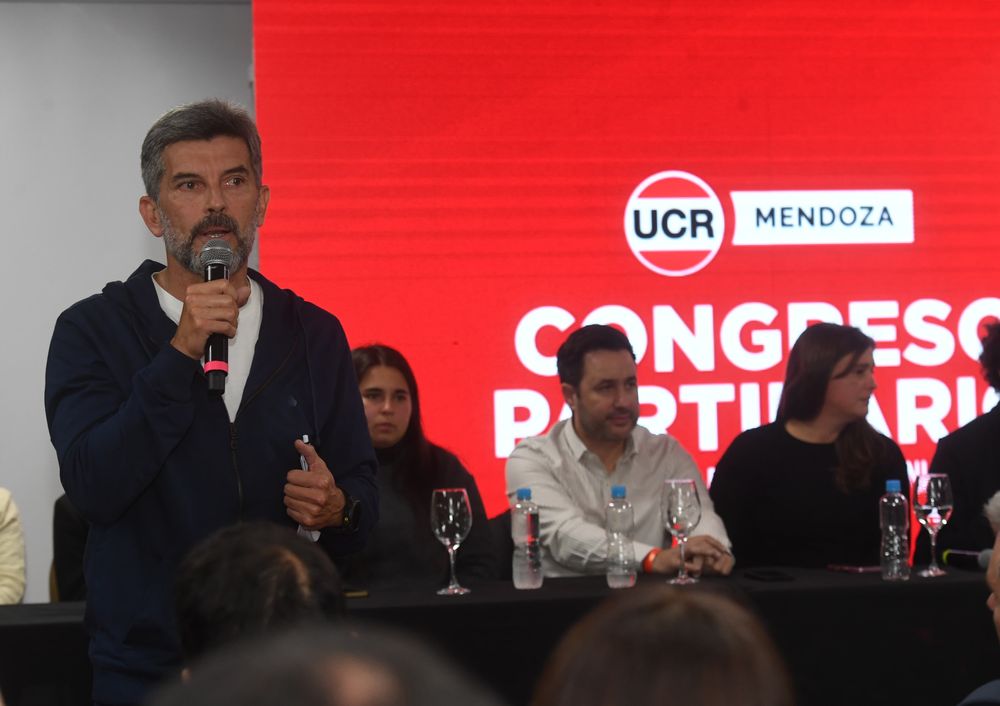 El intendente Ulpiano Suárez en el congreso radical. (Archivo/ foto: Ramiro Gomez).