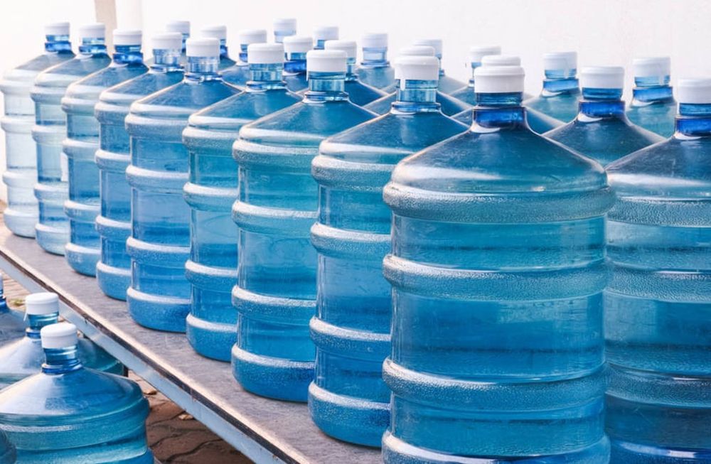 Paso a paso para convertir los bidones de agua en una fantástica idea