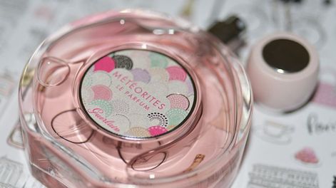 Un abogado compró un perfume para su esposa pero en el parque venía desde Asia un &nbsp;extraño polvo en lugar de la fragancia.