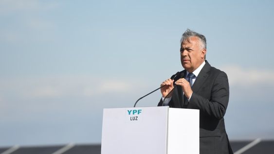 El gobernador Alfredo Cornejo cerró el acto de inauguración del parque solar El Quemado en Las Heras