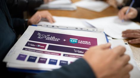 El Frente La Libertad Avanza + Cambia Mendoza impugaron el nombre de la agrupación K Manso Frente