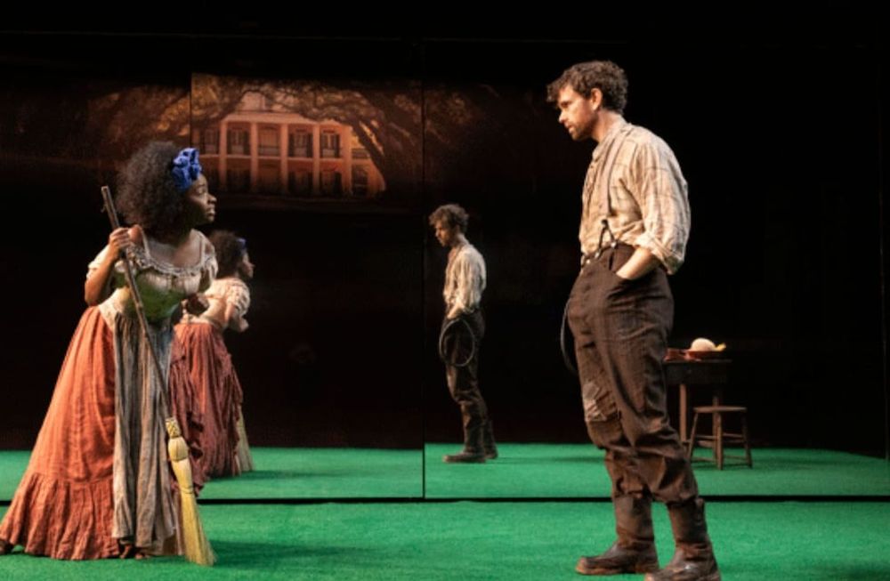 Polémica en Londres por reservar funciones de Slave Play para público de color. Las dos funciones estaban programadas para el 17 de julio y 17 de septiembre en la capital británica