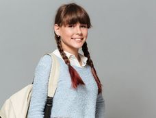 El voucher educativo cubre hasta el 50% de la cuota mensual para estudiantes en escuelas con gestión privada y aporte estatal. El voucher educativo cubre hasta el 50% de la cuota mensual para estudiantes en escuelas con gestión privada y aporte estatal.