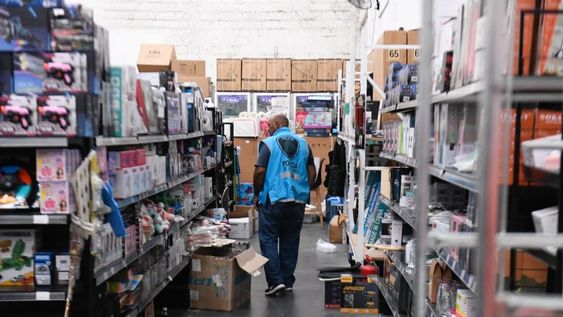 Advierten que el comercio, la caída del consumo y la presión tributaria son un combo que asfixia a las pymes