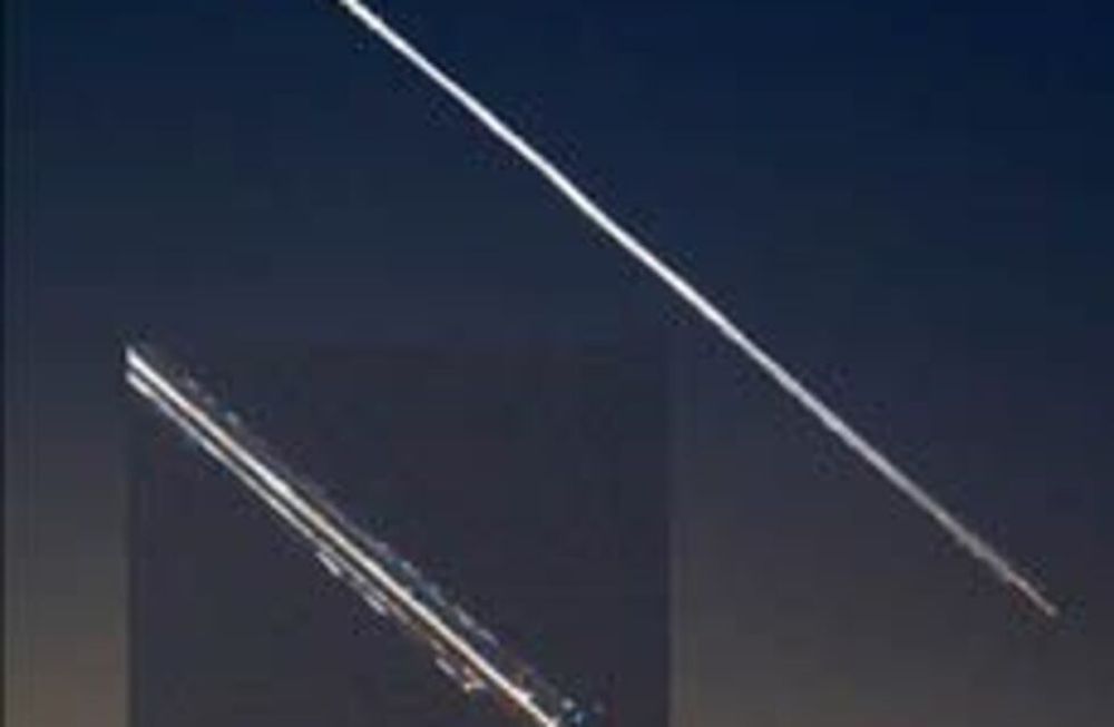 Un objeto brillante surca el cielo de Rusia y causa pánico