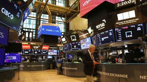 Los bonos y acciones argentinas retrocedieron luego de la reunión entre Trump y Milei