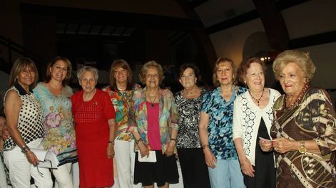 Cartón lleno de solidaridad