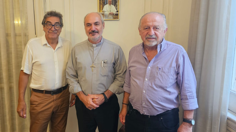 Representantes de CTA Hugo “Cachorro” Godoy y el Secretario General de la CTA de los Trabajadores, Hugo Yasky. Presidente de la Comisión Episcopal de Pastoral Social (CEPAS) de Argentina, Monseñor Dante Braida.