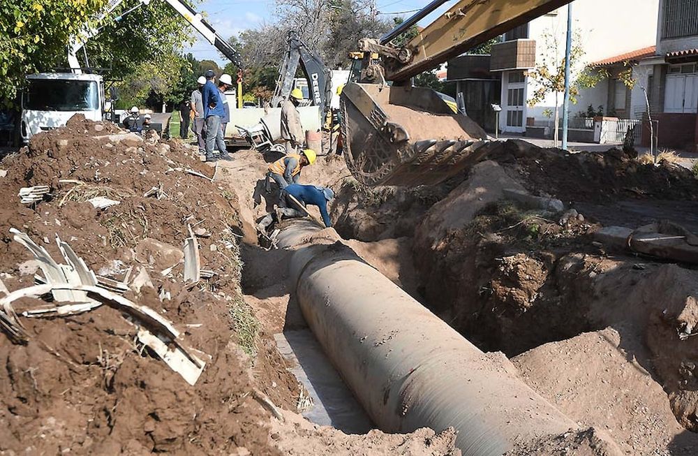 En la provincia hay 4.500 kilómetros de cañerías de agua potable, de los cuales 800 necesitan una renovación urgente. / Foto: José Gutiérrez