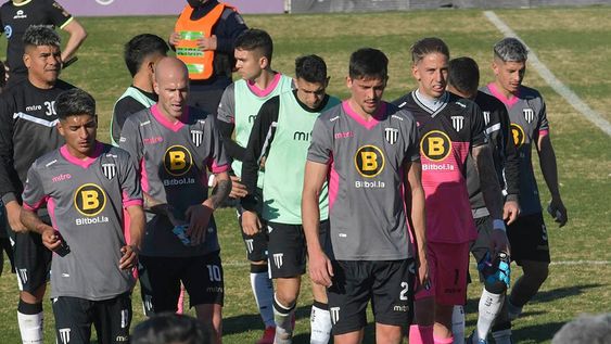 Mendoza 01 Agosto  de 2021  DeportesFútbol AFA - El  Club Atlético Gimnasia y Esgrima  cayó sin atenuantes ante Quilmes por 3-0 en uno de los paridos de la fecha 19 de la Zona A de la Primera Nacional.Foto: Orlando Pelichotti / Los Andes