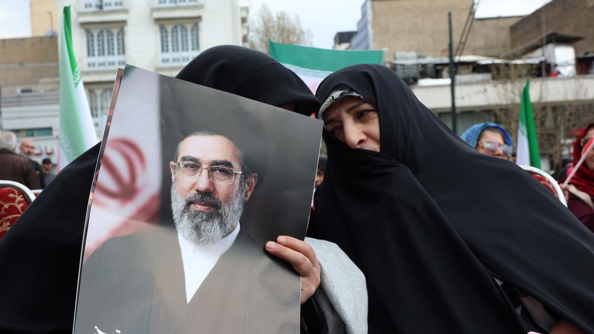 Aseguran que el líder supremo Mojtaba Khamenei está inconsciente y fuera de funciones en Irán