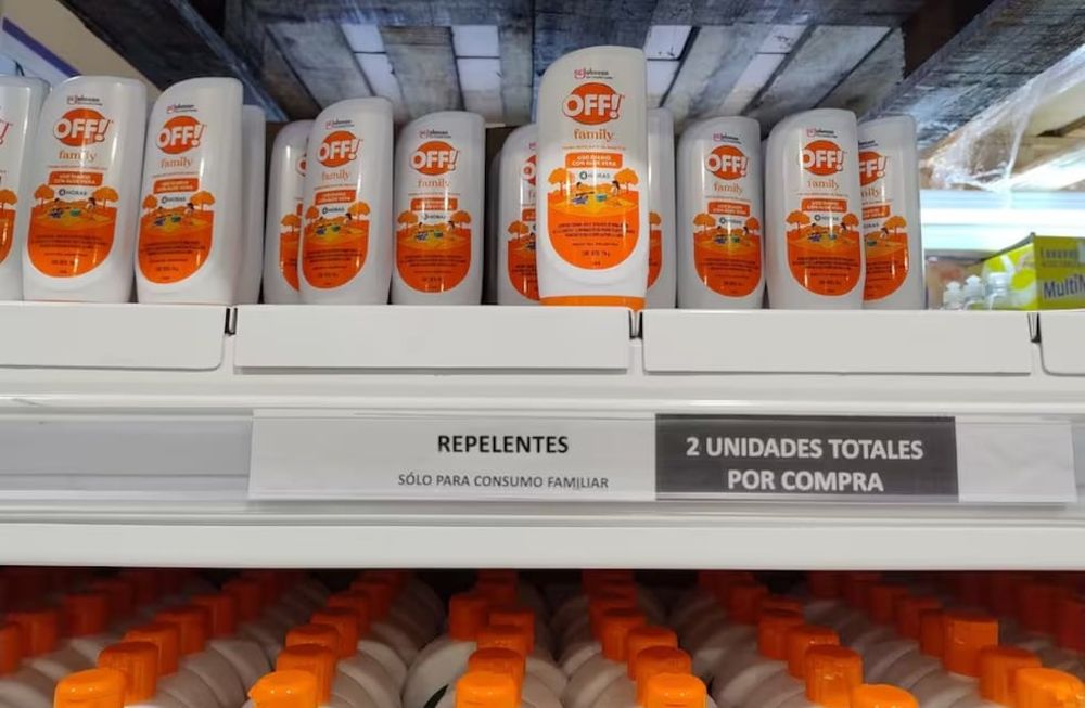 La venta de repelentes tuvo que ser limitada debido a la alta demanda.