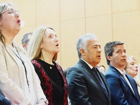 El gobernador Alfredo Cornejo y la rectora de la UNCuyo, Adriana García