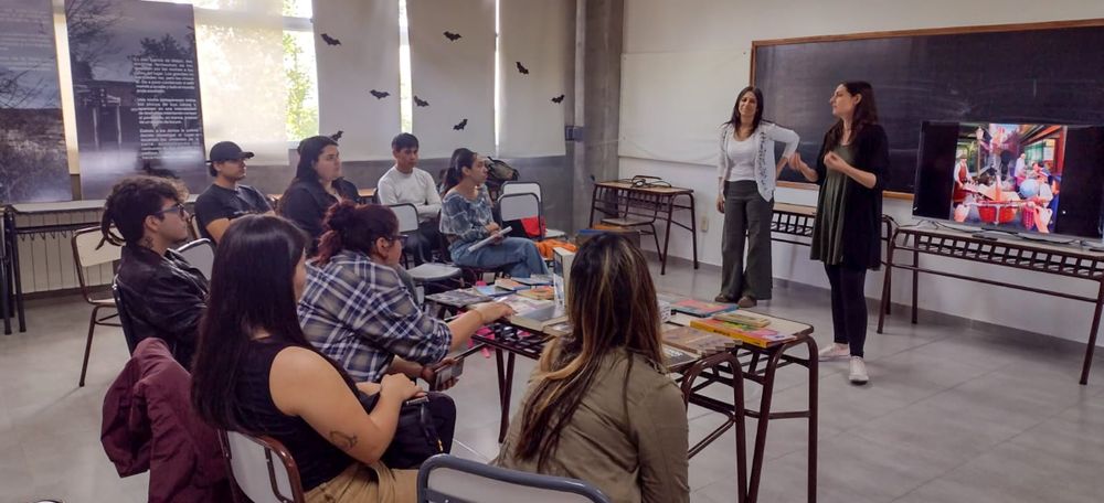 Más de 80 propuestas académicas en simultáneo. Más de 80 propuestas académicas en simultáneo.